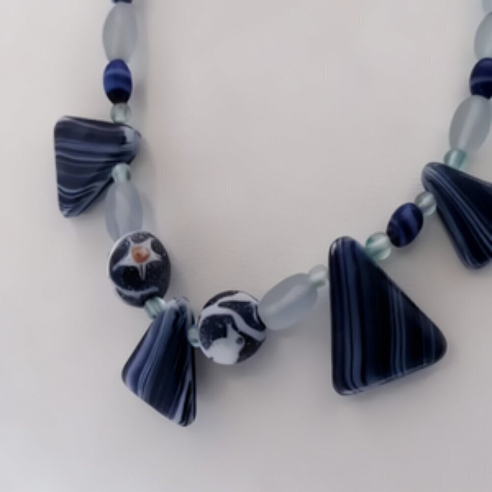 Teresa Goodall Coastal Grandmother Necklace in Excellent Condition - Picture 5 of 6